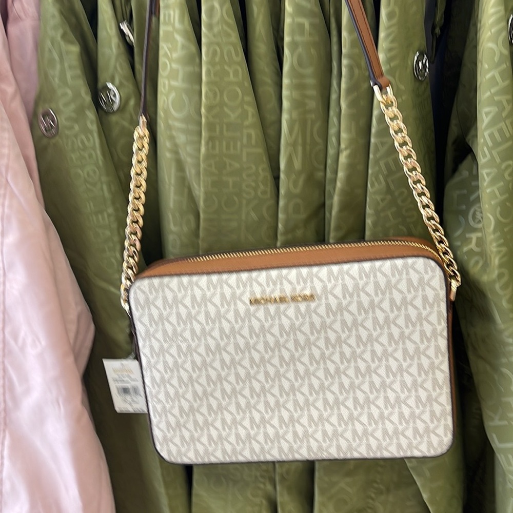 Michael Kors Jet Set Item Large East West Zip Crossbody Vanilla - Picture 10 of 16